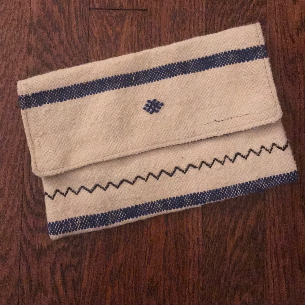 Authentic Moroccan tweed clutch